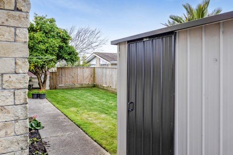 Photo of property in 65 Belt Road, New Plymouth, 4310