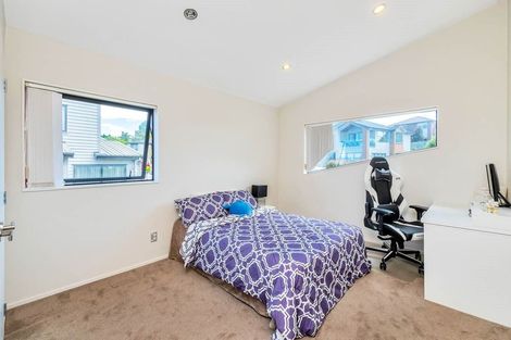 Photo of property in 14 Platinum Rise, Ranui, Auckland, 0612