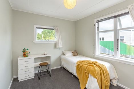 Photo of property in 45 Oxford Street, Lansdowne, Masterton, 5810
