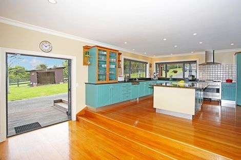 Photo of property in 473c Redoubt Road, Totara Park, Auckland, 2019