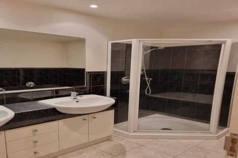 Photo of property in 3f/175 Hurstmere Road, Takapuna, Auckland, 0622