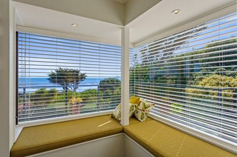 Photo of property in 42 Ames Street, Paekakariki, 5034