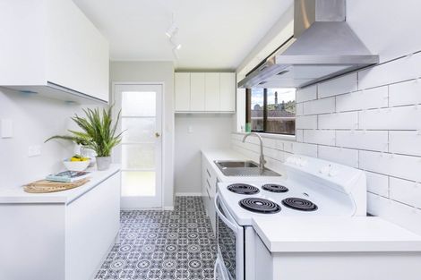 Photo of property in 1/21 Roband Crescent, Brown Owl, Upper Hutt, 5018