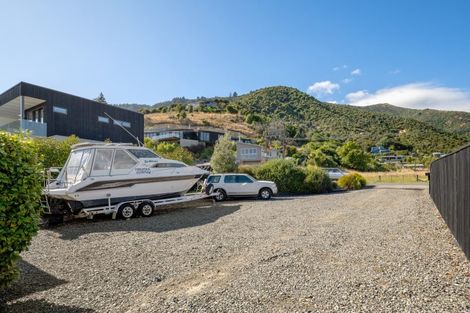 Photo of property in 321 Waikawa Road, Waikawa, Picton, 7220