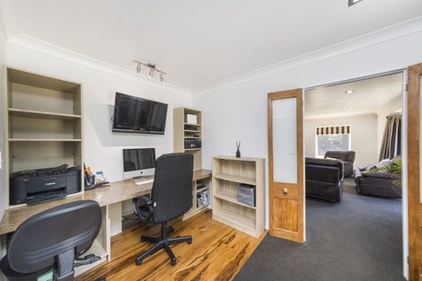 Photo of property in 98 Gillespies Line, Cloverlea, Palmerston North, 4412