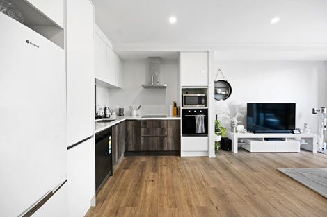 Photo of property in 16 Jaspers Way, Huntington, Hamilton, 3210