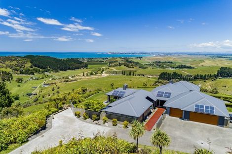 Photo of property in 135 Eskridge Drive, Eskdale, Napier, 4182