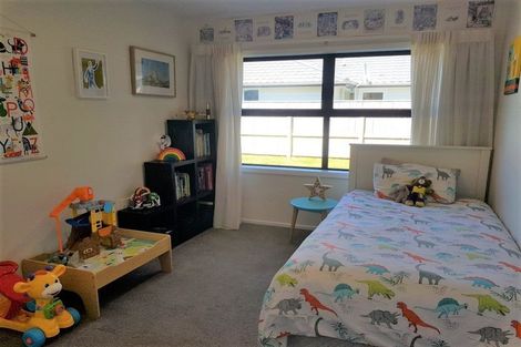 Photo of property in 48 John Burke Drive, Aotea, Porirua, 5024