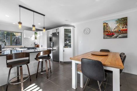 Photo of property in 10 Wouldbank Way, Welcome Bay, Tauranga, 3112