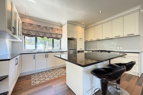 Photo of property in 27 Sandybrow, Churton Park, Wellington, 6037