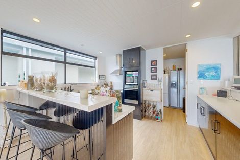 Photo of property in 112 Pohutukawa Crescent, Whangamata, 3620