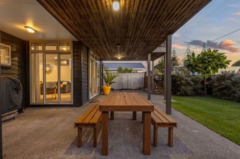 Photo of property in 20b Wharemauku Road, Raumati Beach, Paraparaumu, 5032