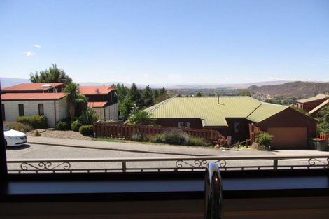 Photo of property in 59 Kamaka Crescent, Bridge Hill, Alexandra, 9320