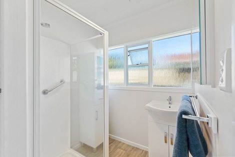 Photo of property in 30a Toru Road, Paraparaumu Beach, Paraparaumu, 5032