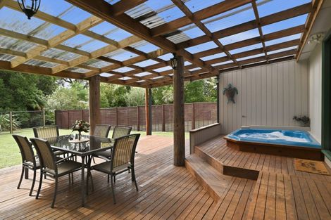 Photo of property in 11 John Road, Fairy Springs, Rotorua, 3015