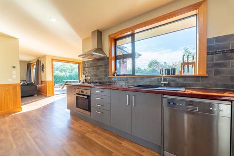 Photo of property in 18 Maclean Street, Glenavy, Waimate, 7980