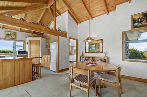 Photo of property in 30 Mahana Road, Waimauku, 0881