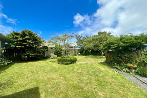 Photo of property in 17 Atua Street, Johnsonville, Wellington, 6037