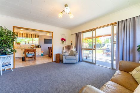 Photo of property in 12 Churchill Place, Waimate, 7924