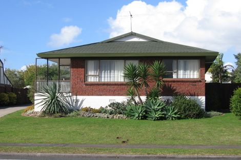 Photo of property in 1/168 Prince Regent Drive, Farm Cove, Auckland, 2012