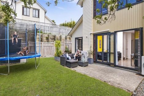 Photo of property in 37/11 The Avenue, Albany, Auckland, 0632