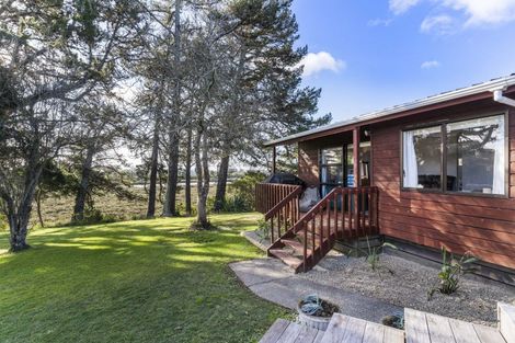 Photo of property in 58 Cobham Crescent, Kelston, Auckland, 0602