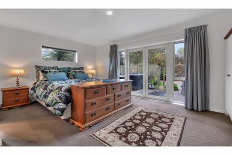 Photo of property in 7 Church Street, Oxford, 7430