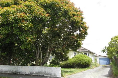 Photo of property in 13 Bateman Avenue, Bryndwr, Christchurch, 8053