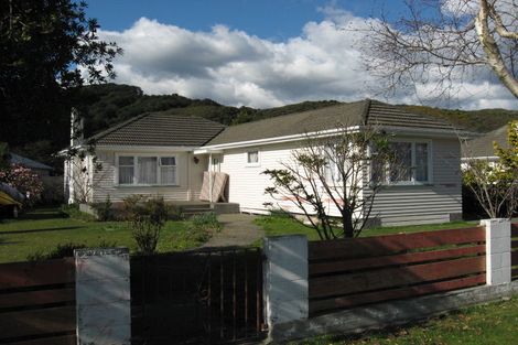 Photo of property in 64 Moohan Street, Wainuiomata, Lower Hutt, 5014