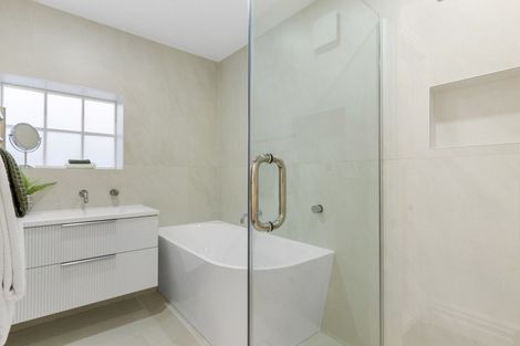 Photo of property in 43 Saint Georges Bay Road, Parnell, Auckland, 1052