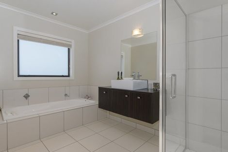 Photo of property in 31 Condor Drive, Pyes Pa, Tauranga, 3112