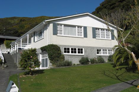 Photo of property in 4 Volkner Grove, Waterloo, Lower Hutt, 5011