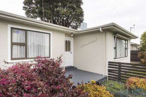 Photo of property in 64 College Street, Awapuni, Palmerston North, 4412