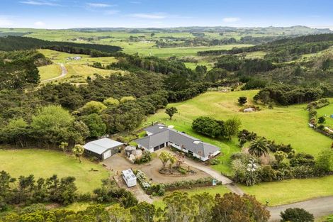 Photo of property in 158 Mcleod Road, South Head, Helensville, 0874