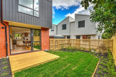 Photo of property in 1/31 Normandy Place, Henderson, Auckland, 0610