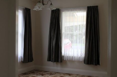 Photo of property in 33 Cardwell Street, Onehunga, Auckland, 1061