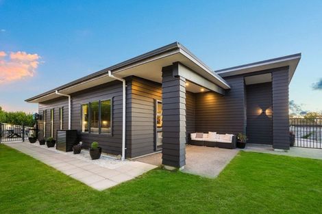 Photo of property in 12 Mo Street, Camborne, Porirua, 5026