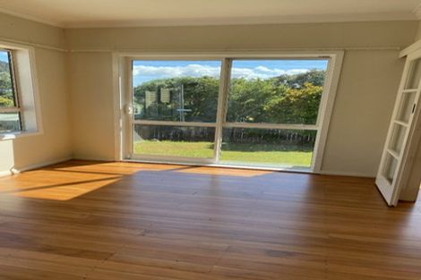 Photo of property in 16 Chester Road, Tawa, Wellington, 5028
