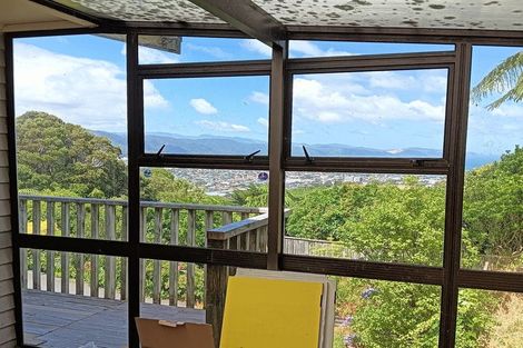 Photo of property in 7 Hibiscus Grove, Maungaraki, Lower Hutt, 5010