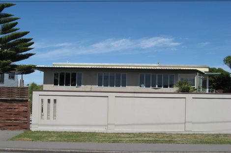 Photo of property in 526 Marine Parade, South New Brighton, Christchurch, 8062