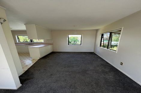 Photo of property in 28 Orton Street, Glenfield, Auckland, 0627