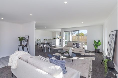 Photo of property in 95a Bartholomew Road, Levin, 5510