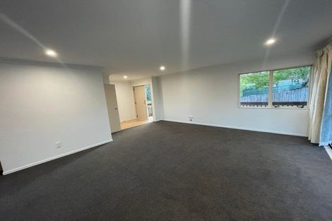 Photo of property in 22 Killygordon Place, Massey, Auckland, 0614