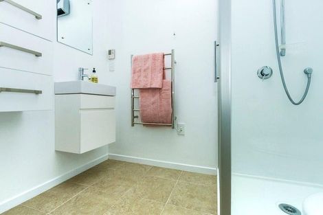 Photo of property in 2/6 Evan Street, Belmont, Auckland, 0622