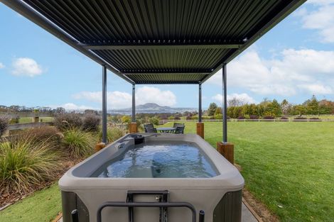 Photo of property in 67 Lomond Grove, Acacia Bay, Taupo, 3385