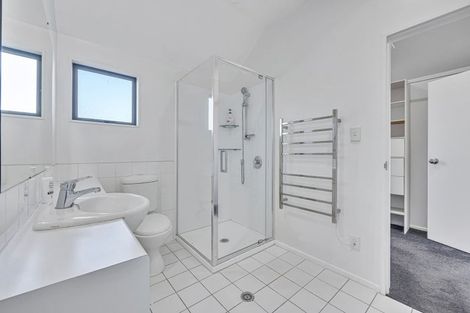 Photo of property in 19a Horotutu Road, Greenlane, Auckland, 1061