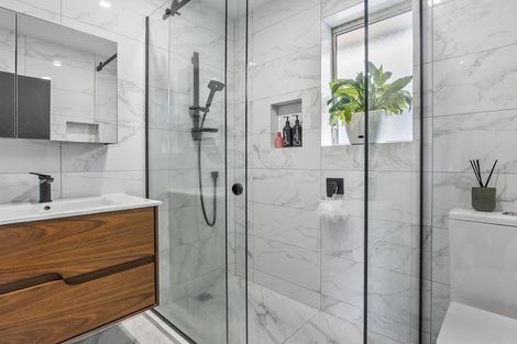 Photo of property in 27 Brockville Road, Glenross, Dunedin, 9011