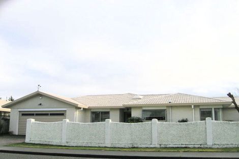 Photo of property in 1/217 Mcleod Street, Camberley, Hastings, 4120