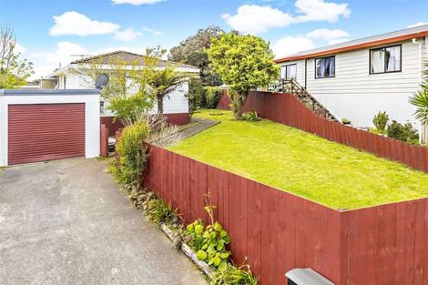Photo of property in 2/35 Taitimu Drive, Weymouth, Auckland, 2103