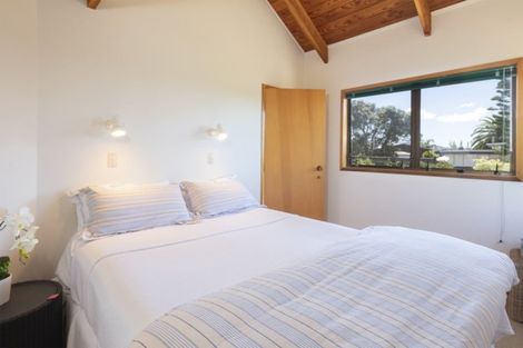 Photo of property in 11 Darroch Slope, Omaha, 0986